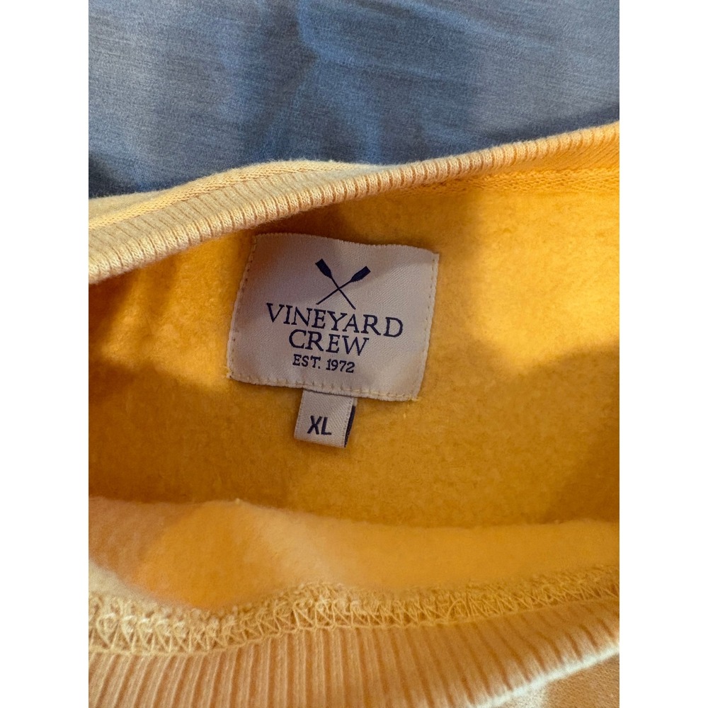 Vineyard Crew Denver Colorado Sweatshirt Mens XL Yellow Pullover Fleece 2120-M - Picture 3 of 10